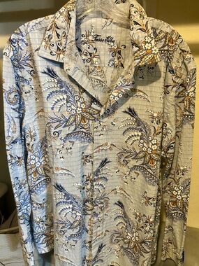 Tasso Elba Light Blue Shirt with Navy and Gold Floral Paisley